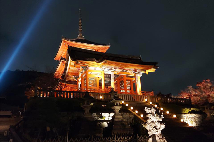 清水寺の夜間拝観